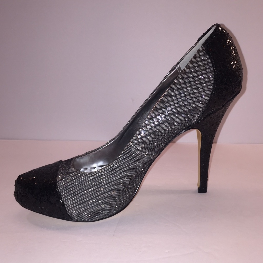 LuLu Townsend Black/Silver Glitter Pump - Picture 7 of 7